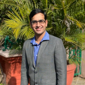 Dr. Varun Baweja - Eye specialist in chandigarh